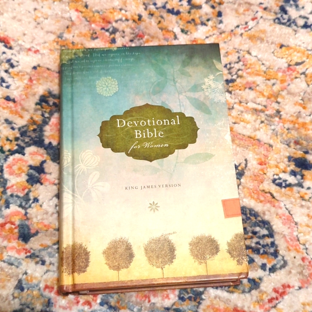 Devotional Bible for Women - King James Version